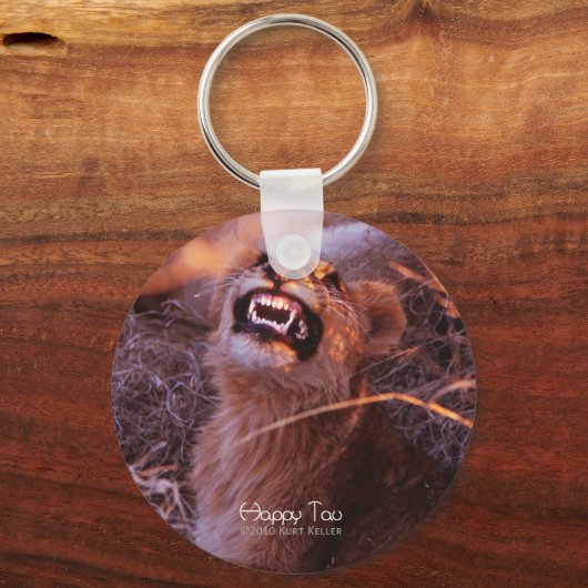 Happy Tau, glimlachend leeuwenkeub Sleutelhanger (Voorkant)