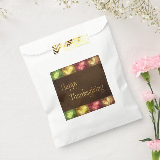 Happy Thanksgiving Grunge Leaves Bedankzakje (Gezegeld)