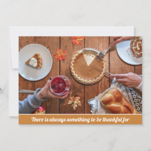 Happy Thanksgiving Pie Wine Funny Typography Flat Feestdagenkaart