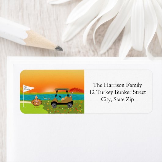 Happy Thanksgiving Turkey on Golf Course With Pie  Etiket (Insitu)