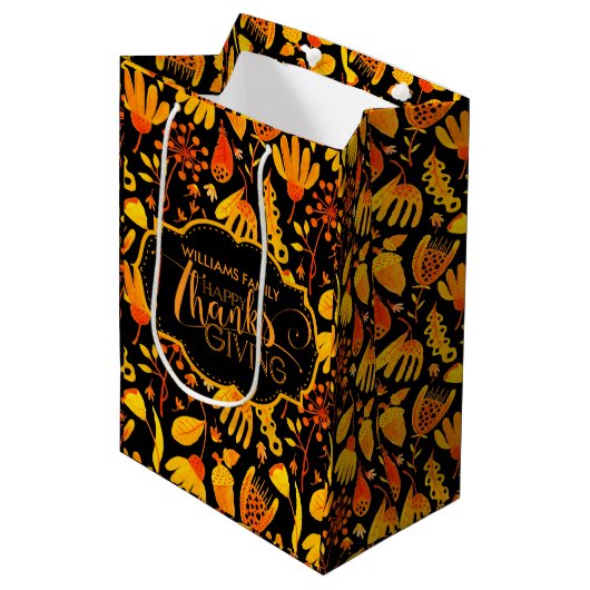 Happy Thanksgiving Yellow & Oranje Herfst Leafs Medium Cadeauzakje (Voorkant Gekanteld)