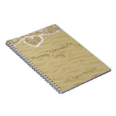 "Happy Valentijnsdag" Hartelijk geschreven in zand Notitieboek (Rechterzijde)