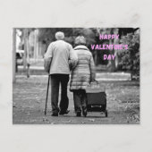 Happy Valentines Day Elderly Couple in Park Briefkaart (Voorkant)