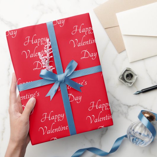 Happy Valentine's Day Typografie Rood Cadeaupapier (Geschenken)