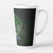 Happy Valley, Brearley Latte Mok (Rechts)