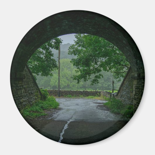 Happy Valley, Brearley Magneet (Voorkant)