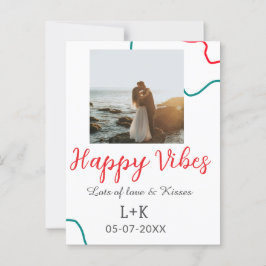 Happy Vibes vakantie paar naam datum bruiloft rood Briefkaart