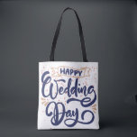 Happy Wedding Day Canvas tas – Romantisch cadeau<br><div class="desc">Vier hun speciale dag met deze prachtig ontworpen "Happy Wedding Day"-canvas tas - een perfecte mix van charme en functionaliteit. Of je het nu schenkt aan een bruid, bruidegom, bruidsmeisje of het gebruikt als een doordachte gunst voor een huwelijksfeest, dit elegante tas is een aandenken dat ze daadwerkelijk zullen gebruiken...</div>