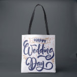 Happy Wedding Day Canvas tas – Romantisch cadeau<br><div class="desc">Vier hun speciale dag met deze prachtig ontworpen "Happy Wedding Day"-canvas tas - een perfecte mix van charme en functionaliteit. Of je het nu schenkt aan een bruid, bruidegom, bruidsmeisje of het gebruikt als een doordachte gunst voor een huwelijksfeest, dit elegante tas is een aandenken dat ze daadwerkelijk zullen gebruiken...</div>