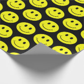 Happy Yellow Faces Pattern Black Cadeaupapier (Hoek)