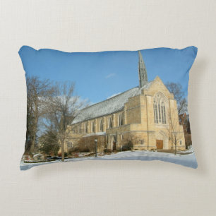 Harbison Chapel in Winter in Grove City College Accent Kussen