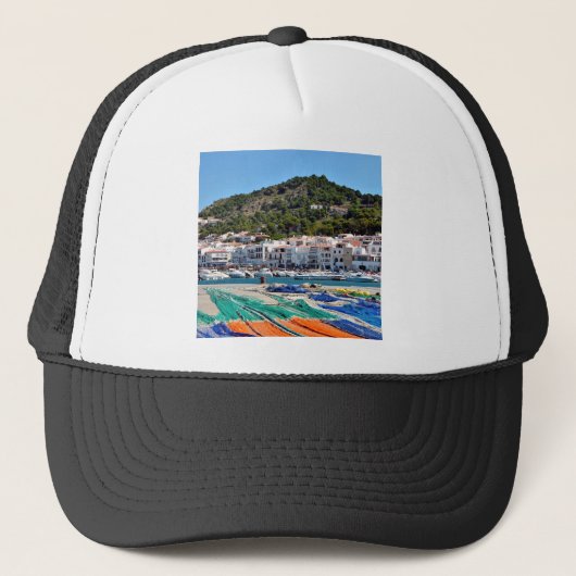Harbour El Port de la Selva in Spanje Trucker Pet (Voorkant)