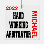 Hard werkende arbiter keramisch ornament (Achterkant)