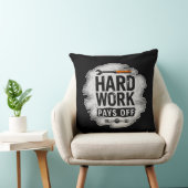 Hard Work Pays Off Grunge Worker Design Kussen (Stoel)