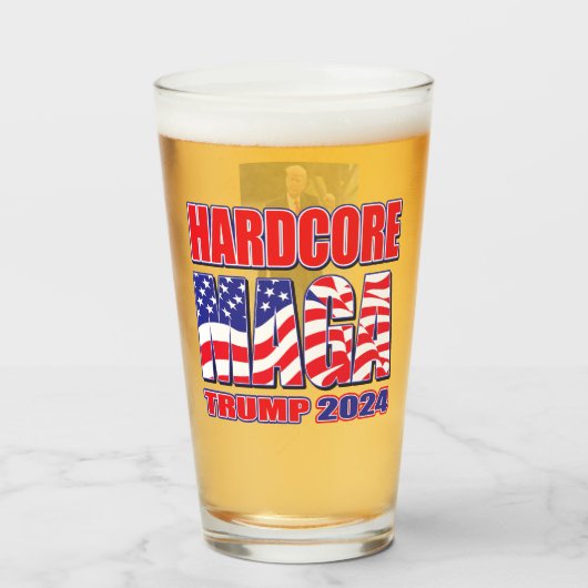 Hardcore MAGA Trump 2024 Glas (Voorkant gevuld)