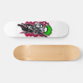 Harde gelaatsoldaat met groen haar persoonlijk skateboard (Horizontaal)