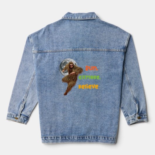 Hardloop Sasquatch Avontuur Geloof Ontwerp Denim Jacket (Achterkant)