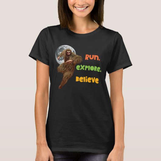 Hardloop Sasquatch Avontuur Geloof Ontwerp T-shirt (Voorkant)