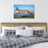 Hardlopen Brindled Lurcher Canvas Afdruk (Insitu (Slaapkamer))