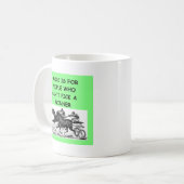 hardnekkige races koffiemok (Voorkant links)