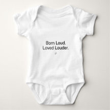 Hardop geboren. Meer geliefd. Baby Body