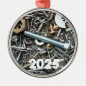 Hardware junklade, spijkers, moeren, schroeven en  metalen ornament (Voorkant)