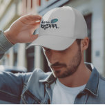 "Hare Krishna" Peacock Feather Hindu Trucker Pet<br><div class="desc">Introductie van de "Hare Krishna" Peacock Feather Hindu Trucker Hat, een perfecte mix van spiritualiteit en stijl. Deze in het oog springende trucker heeft het heilige gezang "Hare Krishna" naast een prachtig gedetailleerde pauwenveer, die puurheid en goddelijke liefde in de Hindoecultuur symboliseert. Gemaakt van hoogwaardige materialen, biedt het een comfortabele...</div>