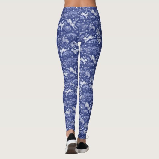 Hares Snow Field White Rabbits Winter Pattern Blue Leggings (Achterkant)