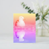 Haringmeeuw met grote reflectie over water briefkaart (Staand voorkant)