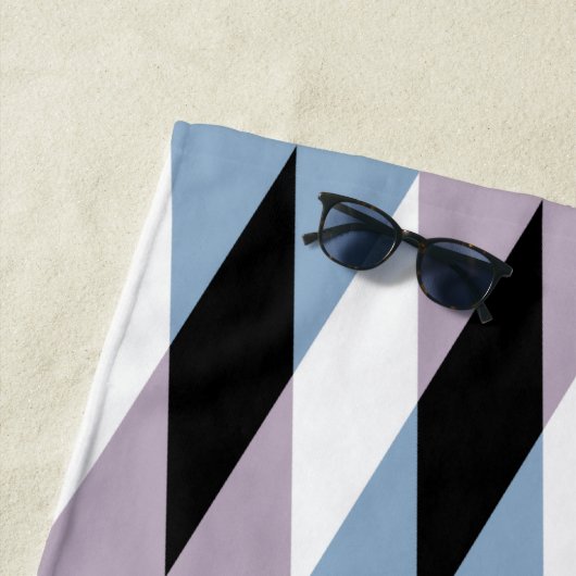 Harlequin Diamond Pattern - Blue and Dusty Lila Strandlaken (In situ)