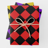 Harlequin Diamond Pattern in Red Paars and Yellow Inpakpapier Vel (In situ)