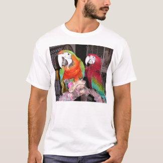 Harlequin en Scarlet Macaws T-shirt
