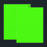 Harlequin Neon Groene Stevige Kleur Briefkaart<br><div class="desc">Briefkaart Postal Greeting Note Post Kaart bedrukt met Harlequin Neon Green Solid Color artwork ontwerpillustratie van TheFabricSeal op Zazzle.com #Zazzle Made https://www.zazzle.com/store/thefabricseal. Harlequin Green is een briljant helder uitziende neon stijl kleur ergens tussen klassiek groen en chartreuse groen geel op het kleurenwiel spectrum. De kleur Harlequin wordt geassocieerd met kenmerken...</div>