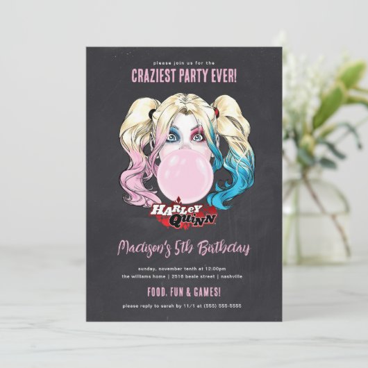 Harley Quinn Girls Chalkboard Birthday Kaart (Staand voorkant)