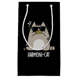 Harmoni-cat Funny Harmonica Cat Pun Dark BG Klein Cadeauzakje