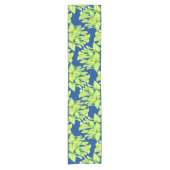 'Harmony in Green' op een Table Runner Korte Tafelloper (Voorkant)