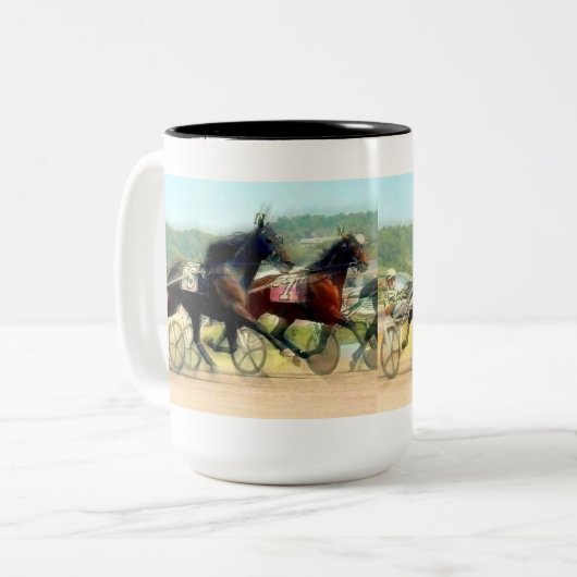 Harness Racing Mok (Voorkant links)