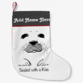 Harp Seal Pup Verzegeld met een Kus Kleine Kerstsok (Voorkant)