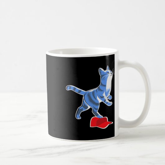 Harris Cat stapt op Mega Pet VP-President Koffiemok (Rechts)