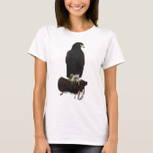 Harris Hawk op Glove T-shirt (Voorkant)