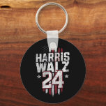 Harris Walz 2024 Kamala Harris 2024 Tim Walz 2024 Sleutelhanger<br><div class="desc">Harris Walz 2024 Kamala Harris 2024 Tim Walz 2024 Vlag van de VS</div>