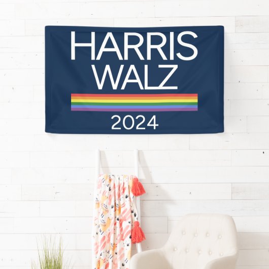 Harris Walz 2024 Rainbow LGBTQ Pride Flag Spandoek (Insitu)
