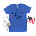 Harris Walz 2024 Verkiezing Blauw Kind<br><div class="desc">Kamala Harris voor President en Tim Walz voor vice-President 2024 Amerikaanse presidentsverkiezingen Blauw Kind T-shirt. Eenvoudig en modern design in marine en rode kleuren met sterren en strepen accenten.</div>