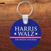 Harris Walz Ik ben met Stompzinnige Sleutelhanger (Achterkant)