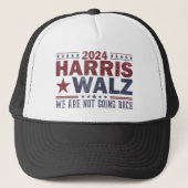 Harris Walz Waltz 2024 We gaan niet terug Trucker Pet (Voorkant)