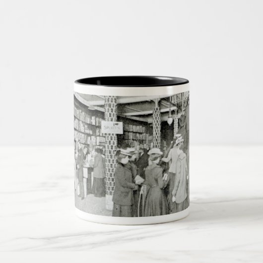 Harrods Provision Department, c.1901 Tweekleurige Koffiemok (Center)