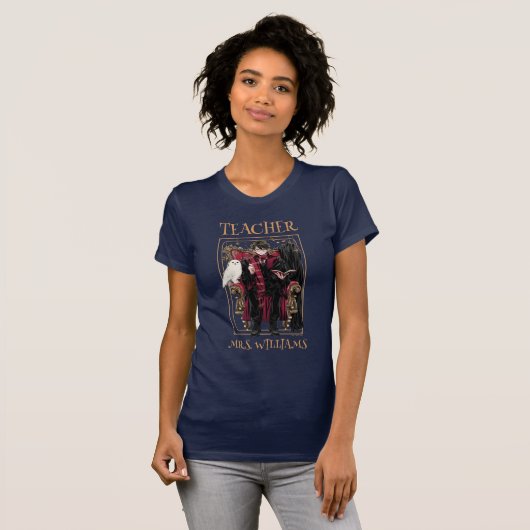 HARRY POTTER™ Docent | Anime HARRY POTTER™ Zittend T-shirt (Voorkant volledig)