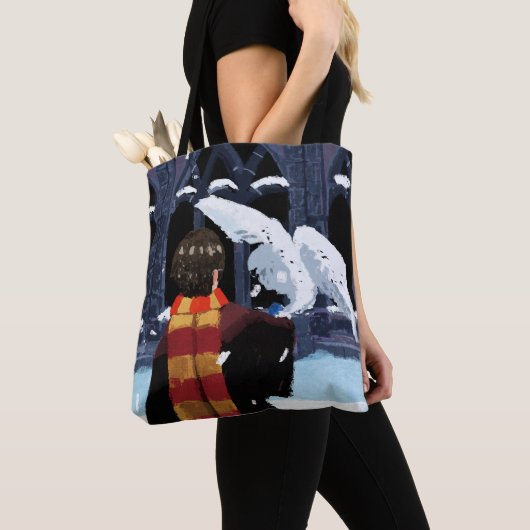 HARRY POTTER™ & Hedwig in de sneeuw Tote Bag (Dichtbij)