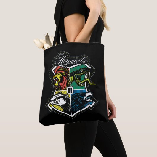HARRY POTTER™ | HOGWARTS™ Athletic Badge Tote Bag (Dichtbij)