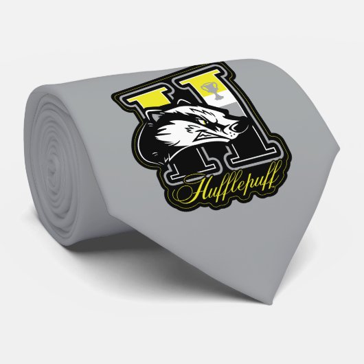 HARRY POTTER™ | HUFFLEPUFF™ Athletic Badge Stropdas (Opgerold)